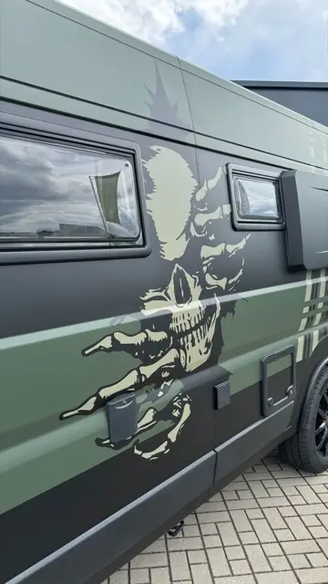Camper- und Fahrzeugfolierung von REFINE.STYLING – Projektbild 21