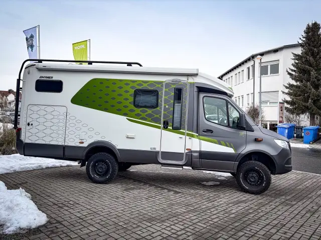 Camper- und Fahrzeugfolierung von REFINE.STYLING – Projektbild 23