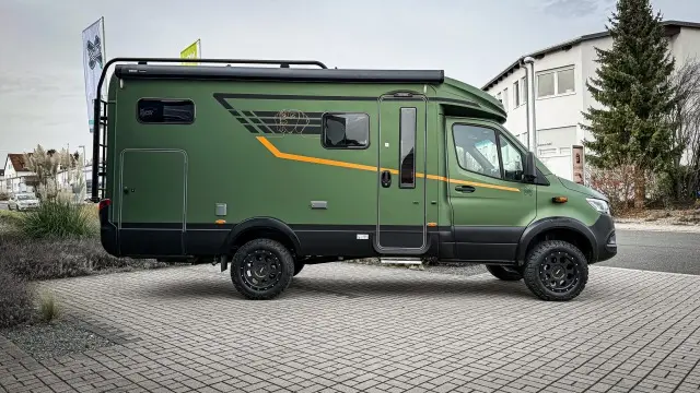 Camper- und Fahrzeugfolierung von REFINE.STYLING – Projektbild 45