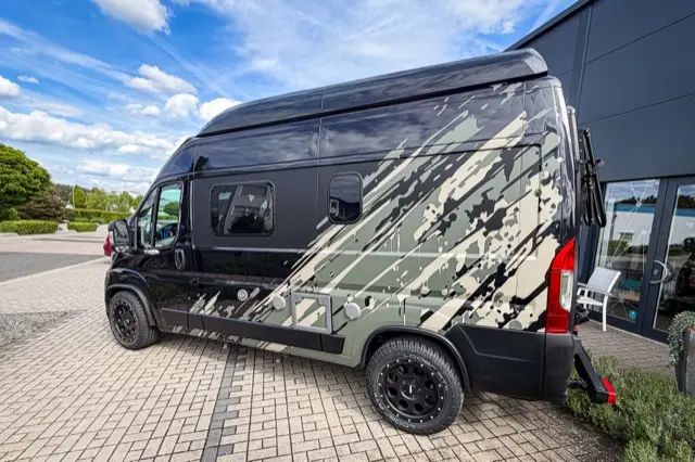 Camper- und Fahrzeugfolierung von REFINE.STYLING – Projektbild 59