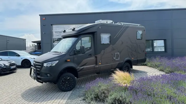 Camper- und Fahrzeugfolierung von REFINE.STYLING – Projektbild 60