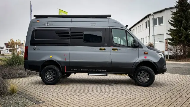 Camper- und Fahrzeugfolierung von REFINE.STYLING – Projektbild 63