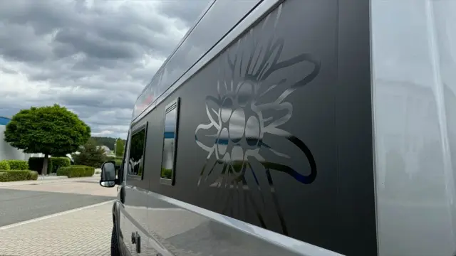 Camper- und Fahrzeugfolierung von REFINE.STYLING – Projektbild 65