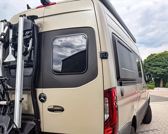 Camper- und Fahrzeugfolierung von REFINE.STYLING – Projektbild 66