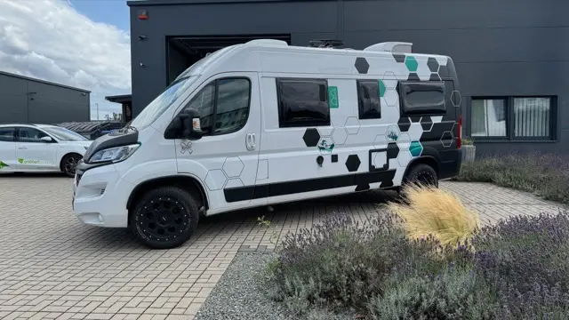 Camper- und Fahrzeugfolierung von REFINE.STYLING – Projektbild 84