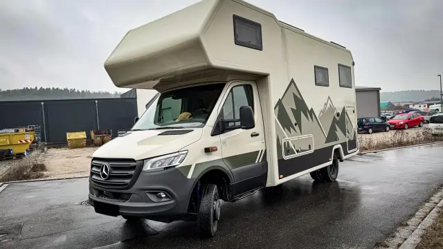 Camper- und Fahrzeugfolierung von REFINE.STYLING – Projektbild 94