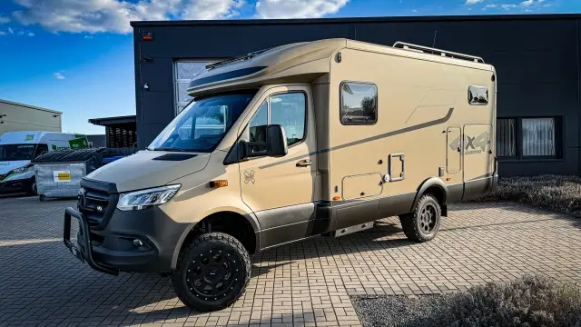 Camper- und Fahrzeugfolierung von REFINE.STYLING – Projektbild 103