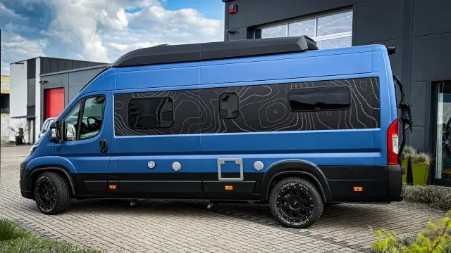 Camper- und Fahrzeugfolierung von REFINE.STYLING – Projektbild 105