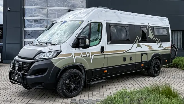 Camper- und Fahrzeugfolierung von REFINE.STYLING – Projektbild 110