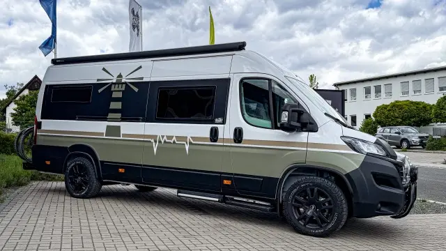 Camper- und Fahrzeugfolierung von REFINE.STYLING – Projektbild 111