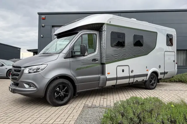 Camper- und Fahrzeugfolierung von REFINE.STYLING – Projektbild 116