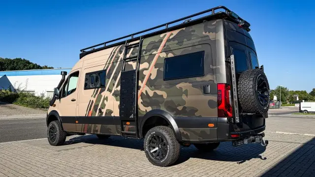 Camper- und Fahrzeugfolierung von REFINE.STYLING – Projektbild 119