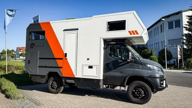 Camper- und Fahrzeugfolierung von REFINE.STYLING – Projektbild 127