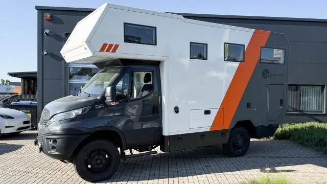Camper- und Fahrzeugfolierung von REFINE.STYLING – Projektbild 128