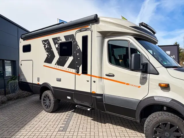 Camper- und Fahrzeugfolierung von REFINE.STYLING – Projektbild 12